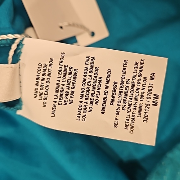 💕TRINA TURK Empire Plunge V-Neck Long-Sleeve Paddle Suit Metro Rose Medium NWT - Picture 13 of 13